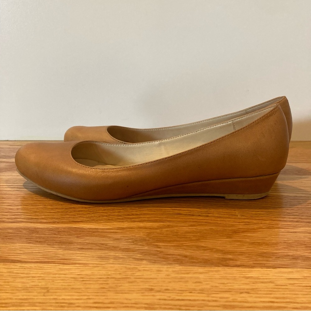 Nisolo Mendez Low Wedge Ballet Flats 8 - Picture 6 of 10